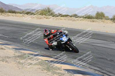 media/Dec-04-2025-Racers Edge (Thu) [[5ebc9f124d]]/3-B Group/7-Session 4 (Turn 10 Inside)/